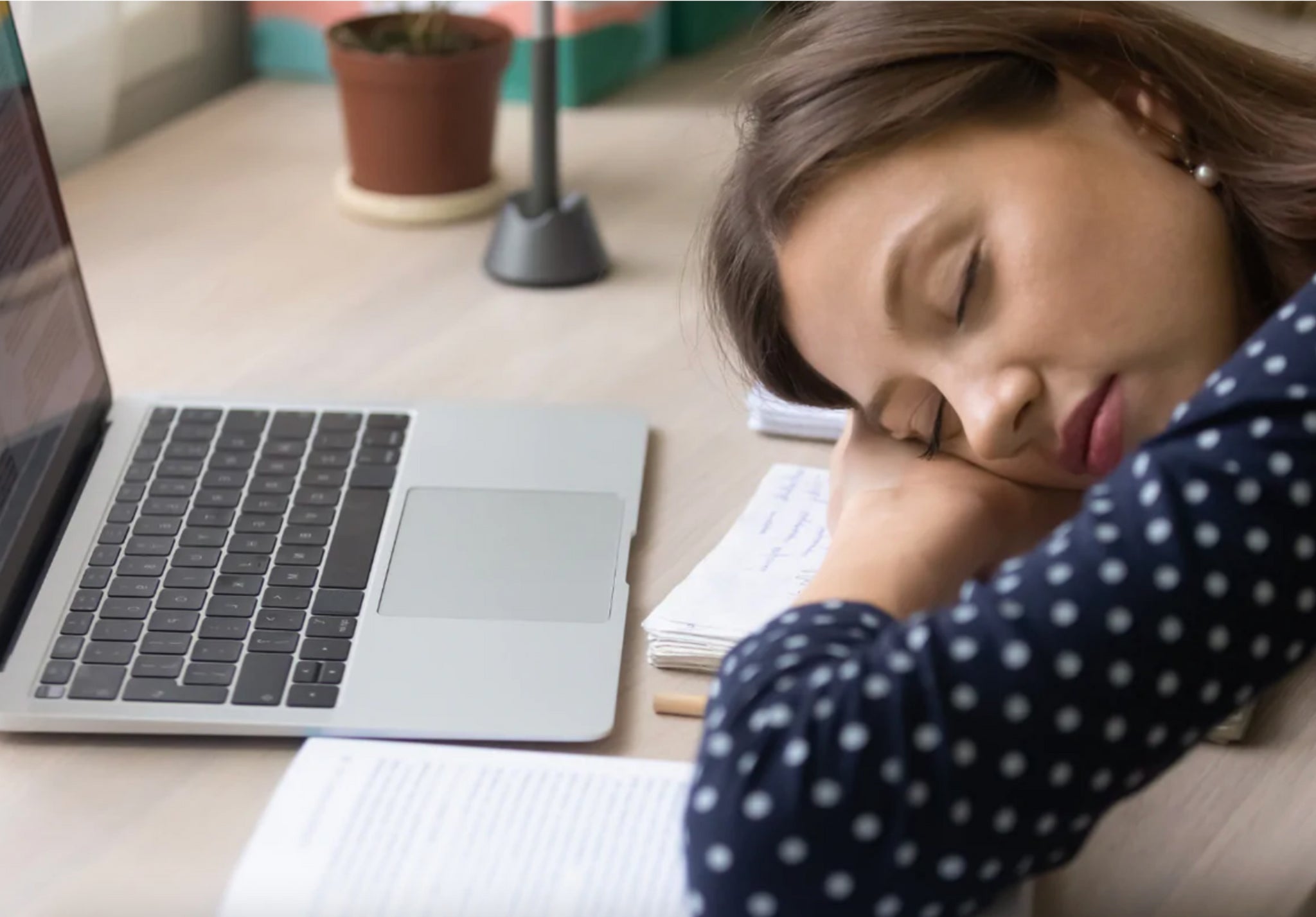 5 SCIENCE-BACKED WAYS TO STOP MID-AFTERNOON SLUMPS