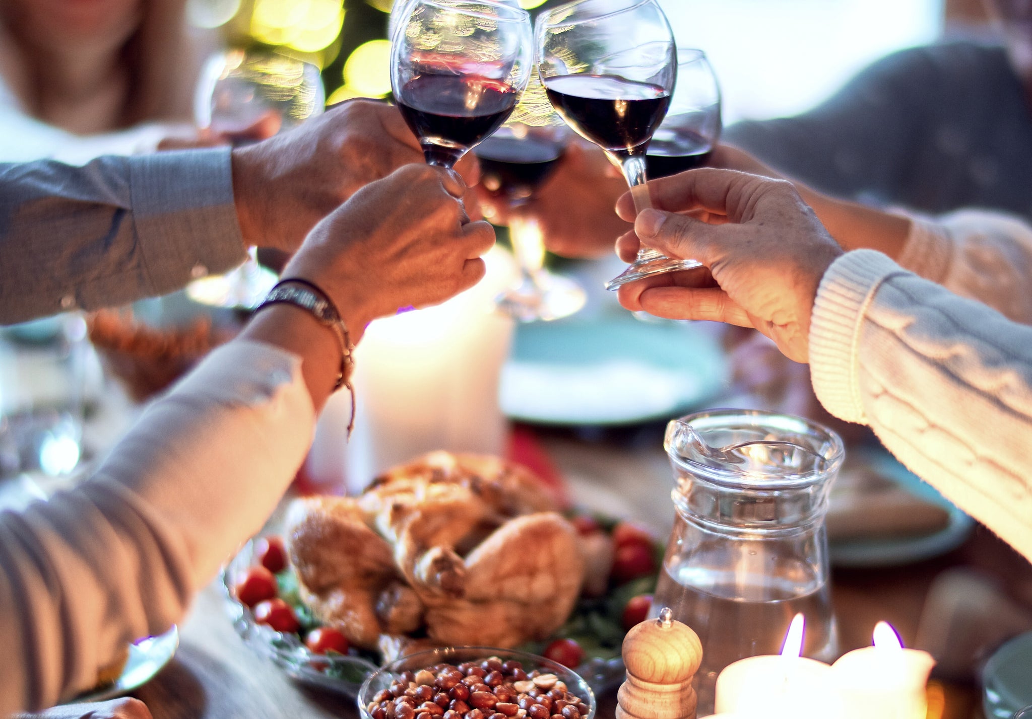 HOW TO STAY ON TRACK THIS HOLIDAY SEASON!